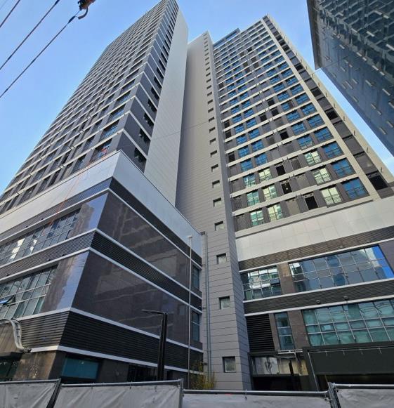 龍山グローバル教育支援センターの全景