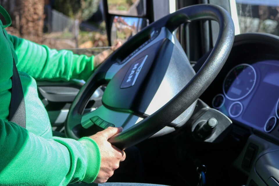 MOLIT will implement an eco-driving campaign for truck drivers (Photo = Pixabay)