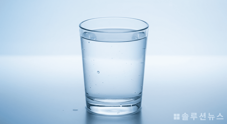 Why the first moisture of the day awakens the body and brain