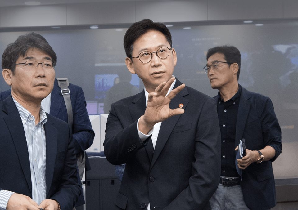 裴京勋部长访问互联网侵害响应中心，检查网络威胁应对体系。