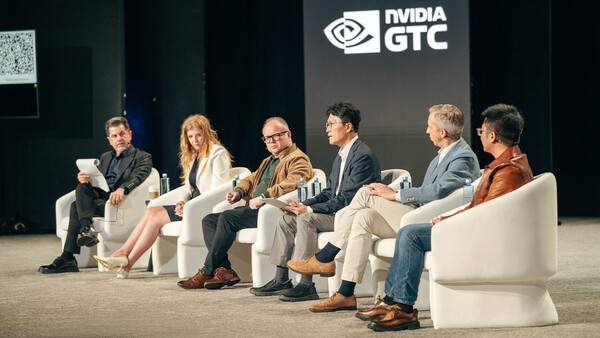 In the center of global collaboration, English is no longer a choice but a necessity. At NVIDIA GTC, Vice President Do Seung-yong proposed ways to utilize AI infrastructure (photo: SK Hynix)
