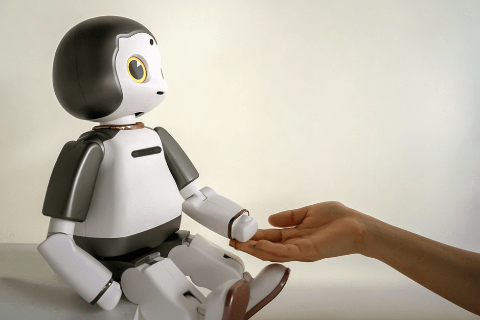 Toruk的AI机器人Reku分析面部表情、音色和动作以感知情感并作出反应。