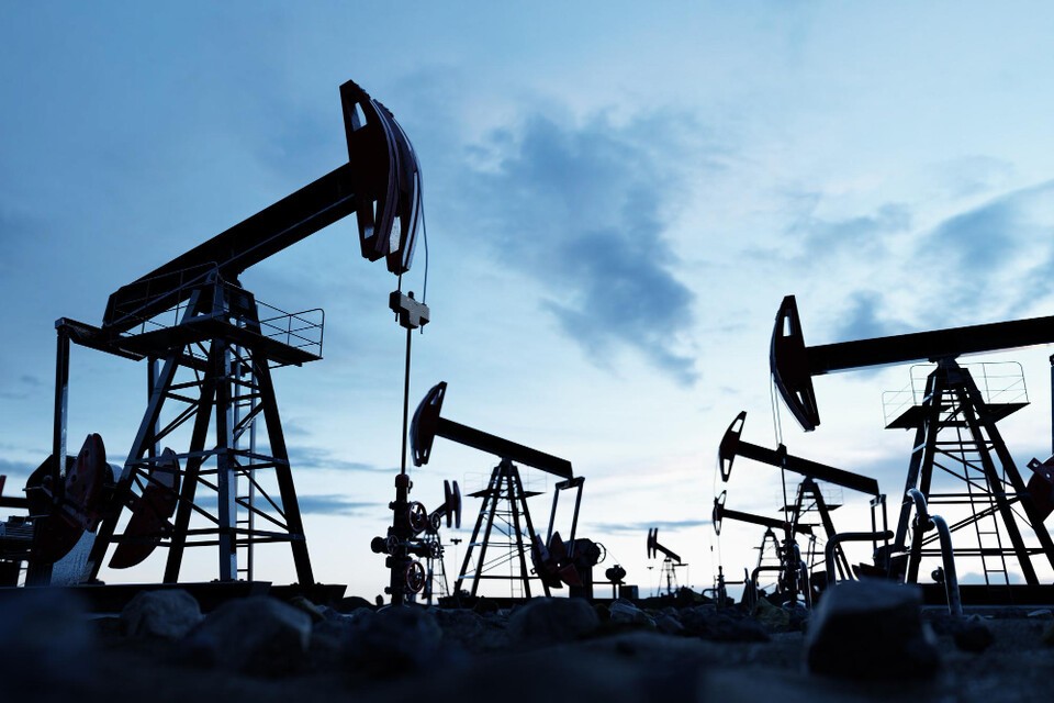 Global energy supply instability is intensifying, heightening tensions in the crude oil market. (Photo=Freepik)