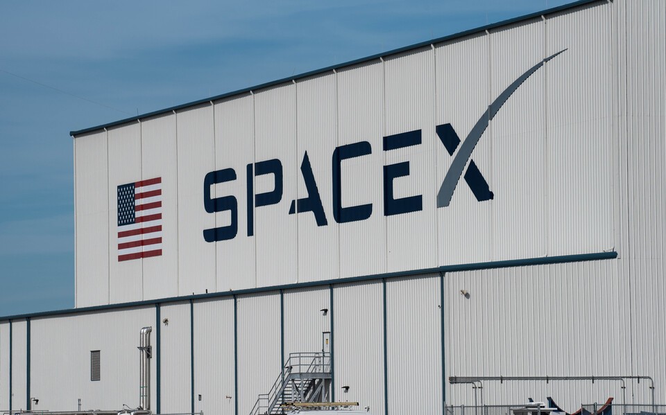 SpaceX employees and early investors’ lock-up on 911.5 million shares was lifted on Aug. 6 local time. The stake, worth about $101 billion, is more than twice the amount of tradable shares released when the company went public.