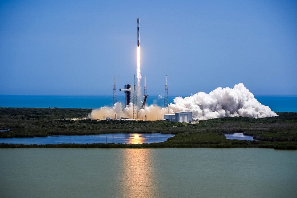 SpaceX于11日当地时间上午11时58分，在佛罗里达州卡纳维拉尔角太空军基地40号发射台发射了猎鹰9号火箭。 （图片=SpaceX提供）