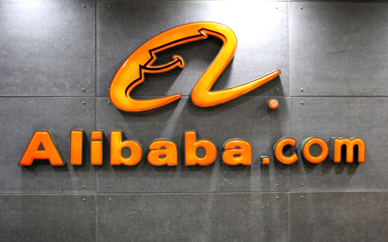 Alibaba unveiled its in-house AI chip, the Zhenwu V900, at the Apsara Conference in Hangzhou on September 22 (local time).