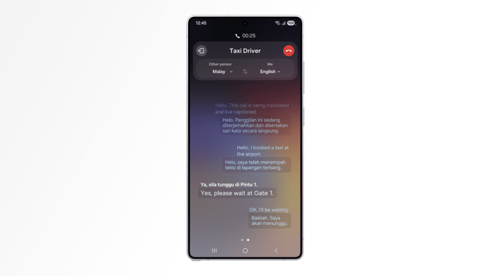 Real-time Malay-to-English interpretation of a phone call (screen staged for illustrative purposes; actual UX/UI may differ) (Photo: Samsung Electronics)