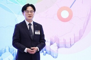 정부 '3대 메가프로젝트' 800조 반도체 베팅, 저성장 돌파할까
